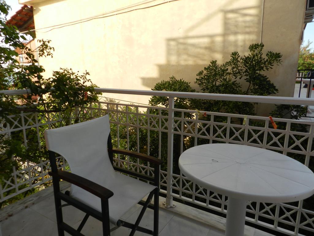 Terra Azzura Apartment Лаганас Екстериор снимка